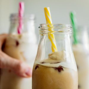 close up on brown sugar milk tea