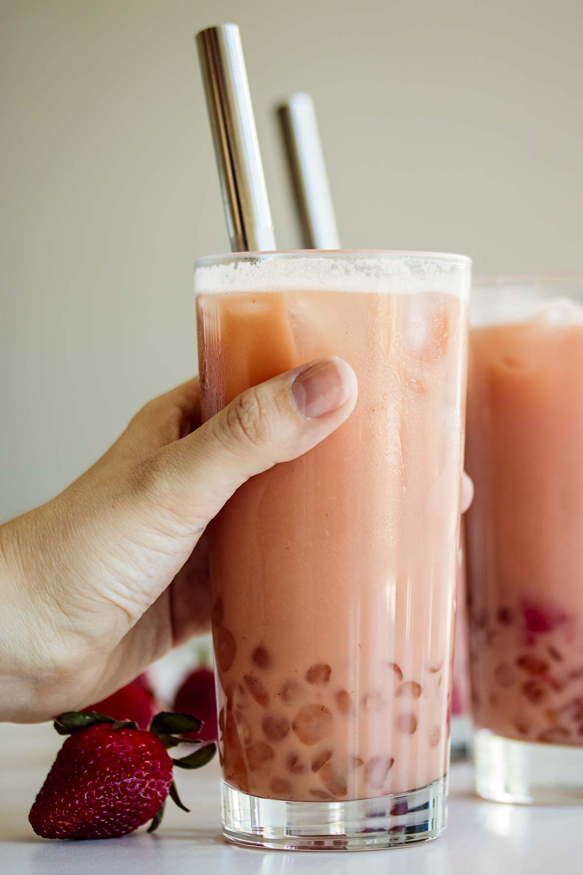 Strawberry Boba Tea - Homemade Milk Tea!