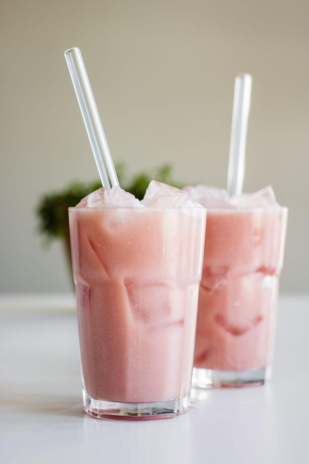 Iced Guava Passionfruit Drink (Starbucks Copycat) – Milk and Pop