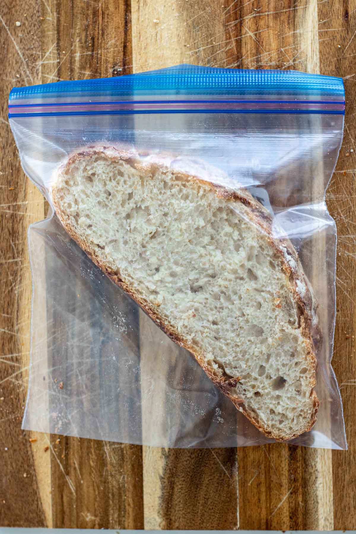 Slice of bread stored in a Ziploc bag