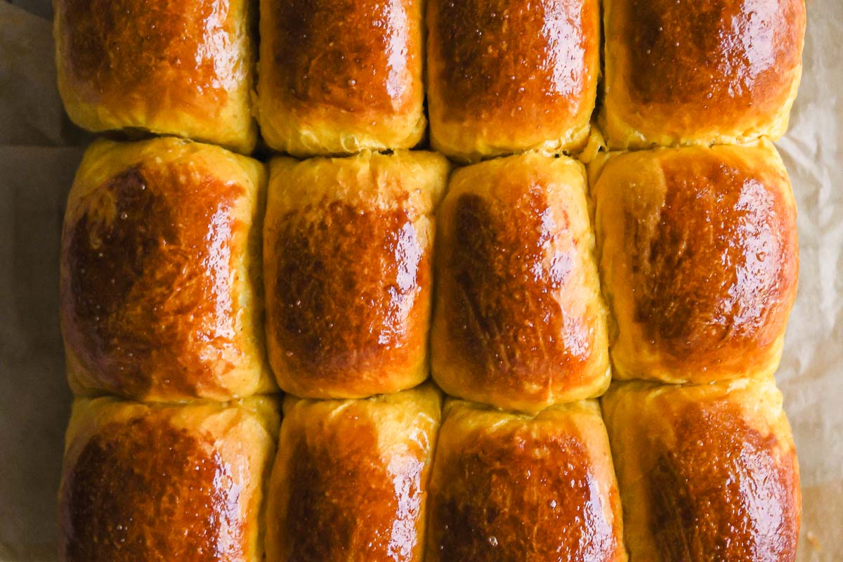 Baked pumpkin bread rolls.